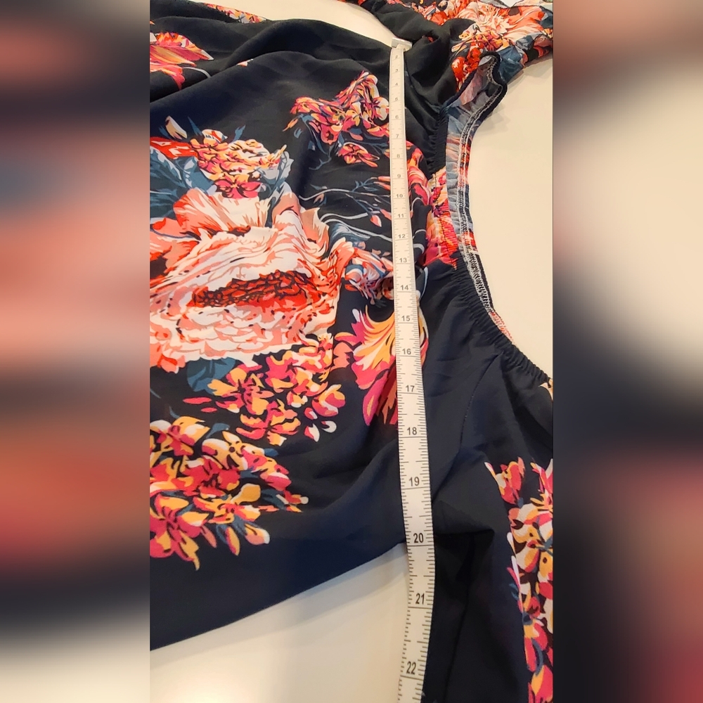Women's Off-The-Shoulder Vibrant Floral Blouse - Size Large - Picture 12 of 15